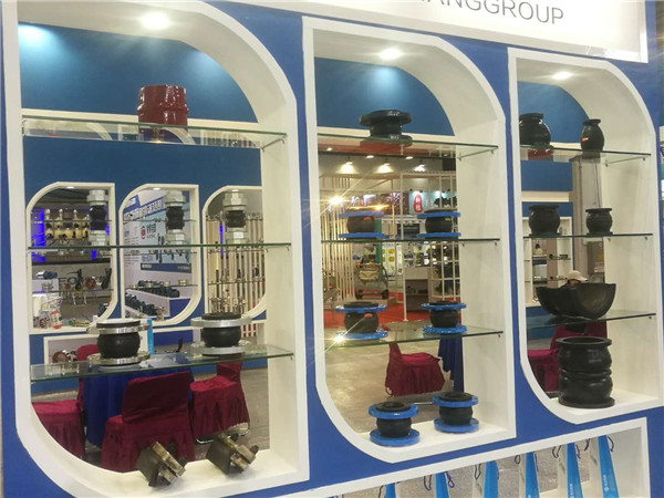 橡膠軟連接  氟橡膠,DN80,30KG  請問有這種規格的接頭嗎？ 